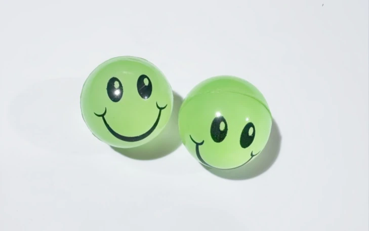 GLOW IN DARK SMILE FACE BALL, model B0006, assortment view