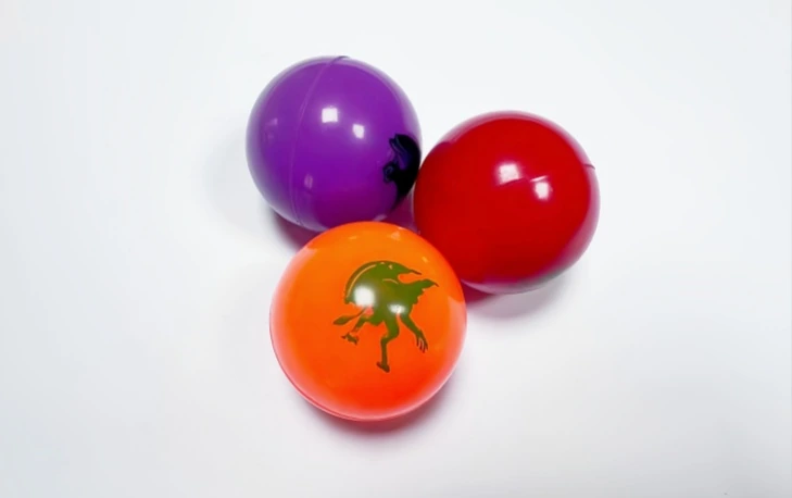 GLOW IN DARK DINOSAUR BALL, model B0008, assortment view