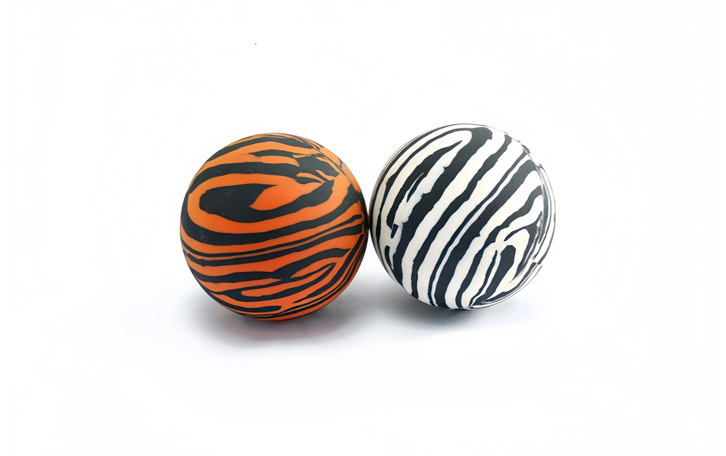 COLORED MAZE BALL - IX, model LC009, assortment view