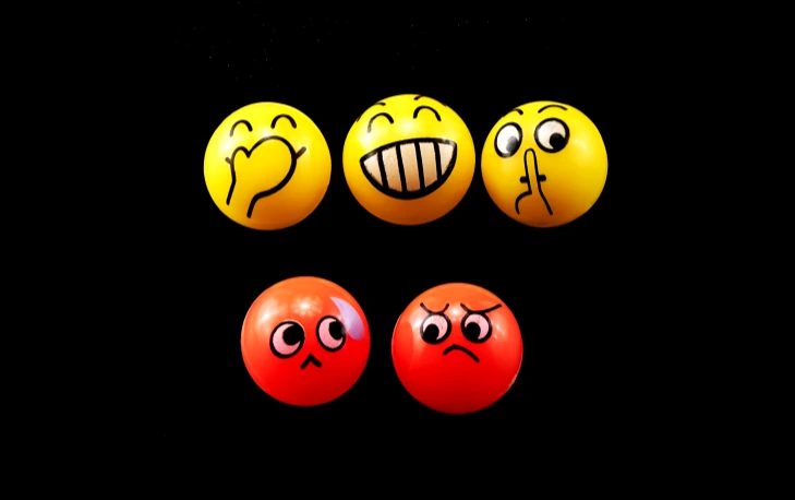 SMILE BALL - IV, model PR004, assortment view