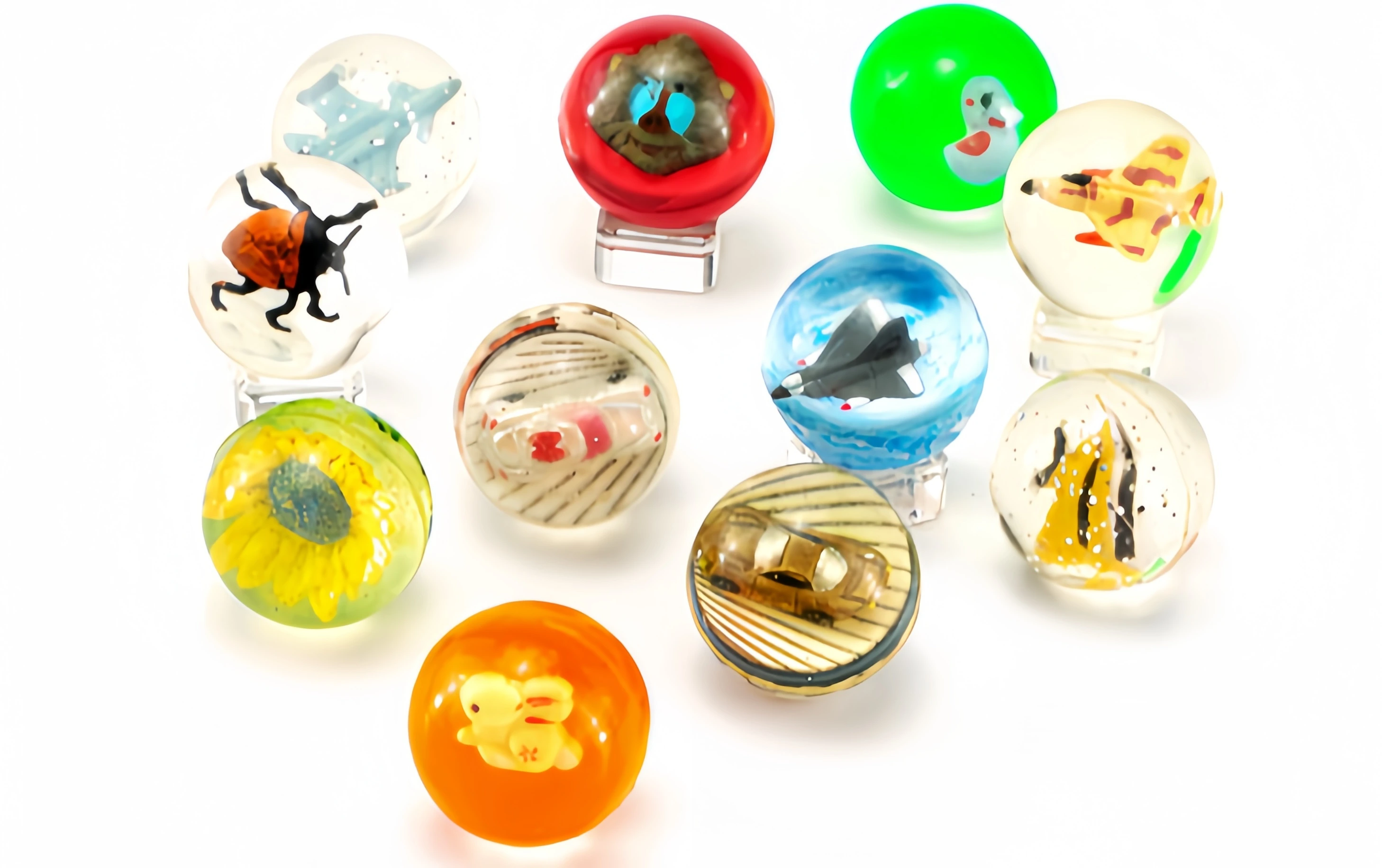 MIXED PICTURE BALL, model RA000, assortment view